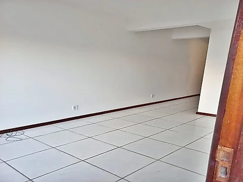 Sobrado geminado em Barra do Aririú, Palhoça