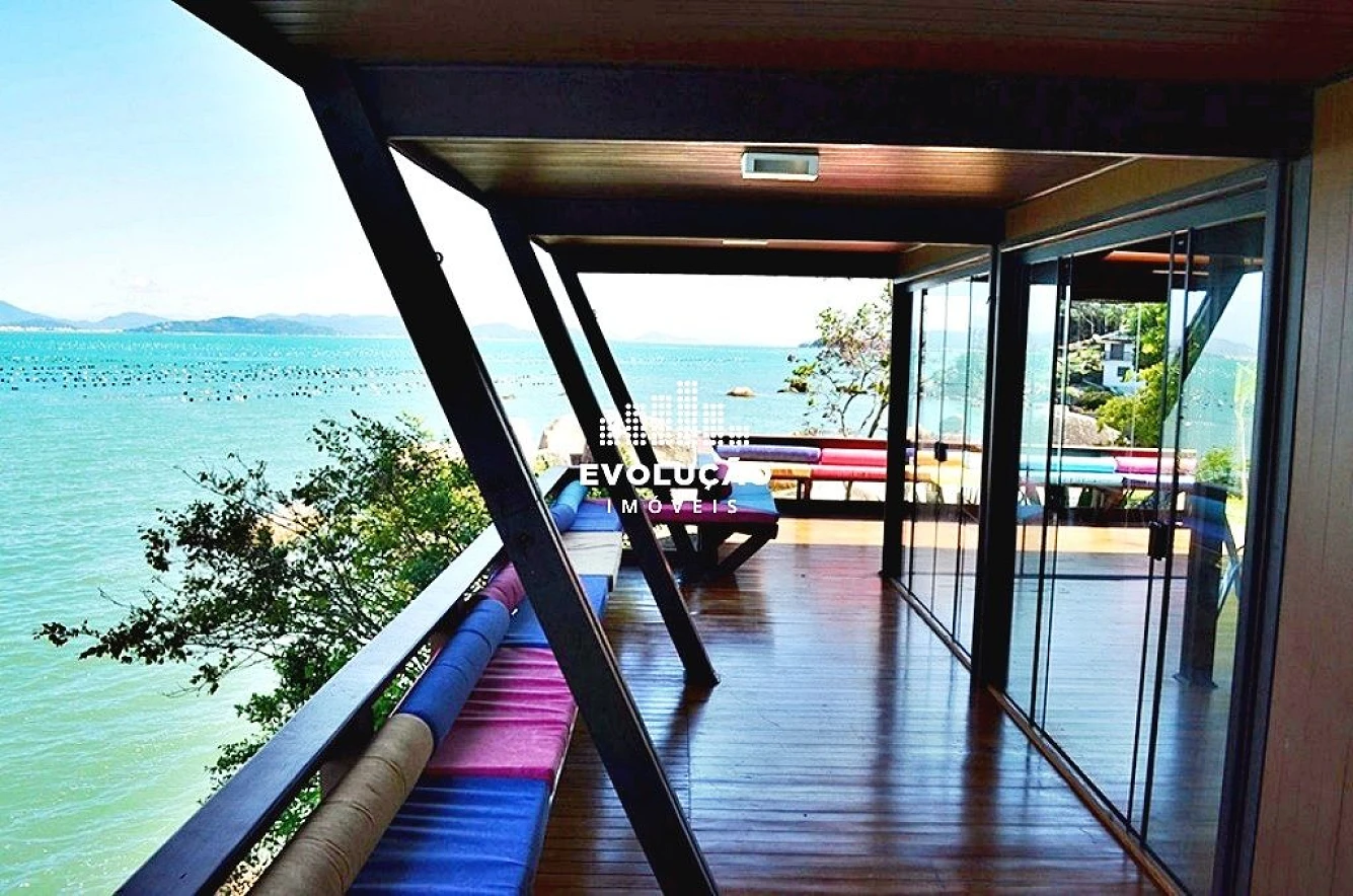 Casa em Costeira da Armação, Governador Celso Ramos