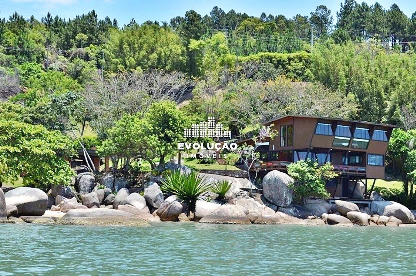 Casa em Costeira da Armação, Governador Celso Ramos