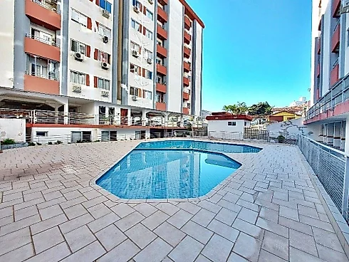 Apartamento em Barreiros, São José