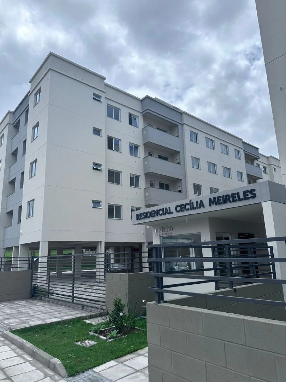 Apartamento com 2 Dormitórios à Venda, 55 m² - Forquilhas - São José/SC