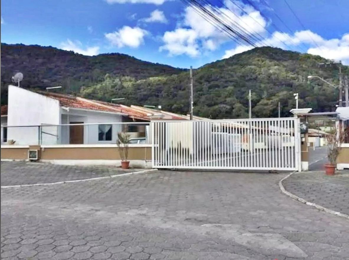 Casa em Nossa Senhora De Lourdes, Santo Amaro da Imperatriz