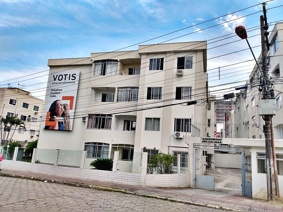 Apartamento em Kobrasol, São José