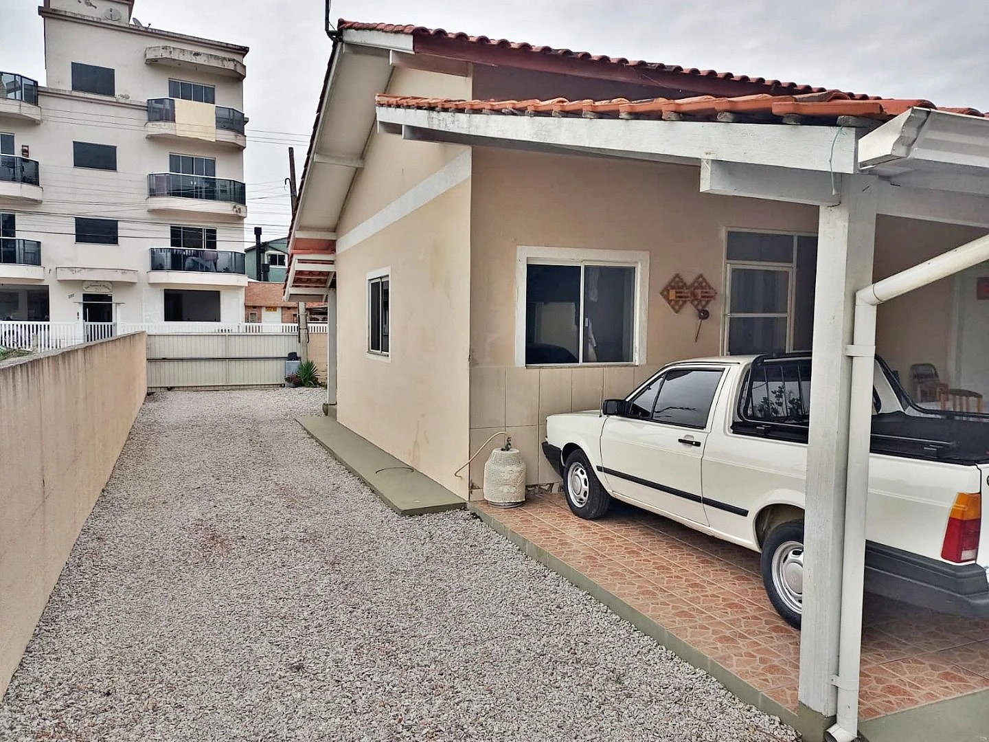 Casa 3 Quartos, 3 Vagas, 15 Min Mar - Celso Ramos - Foto 9