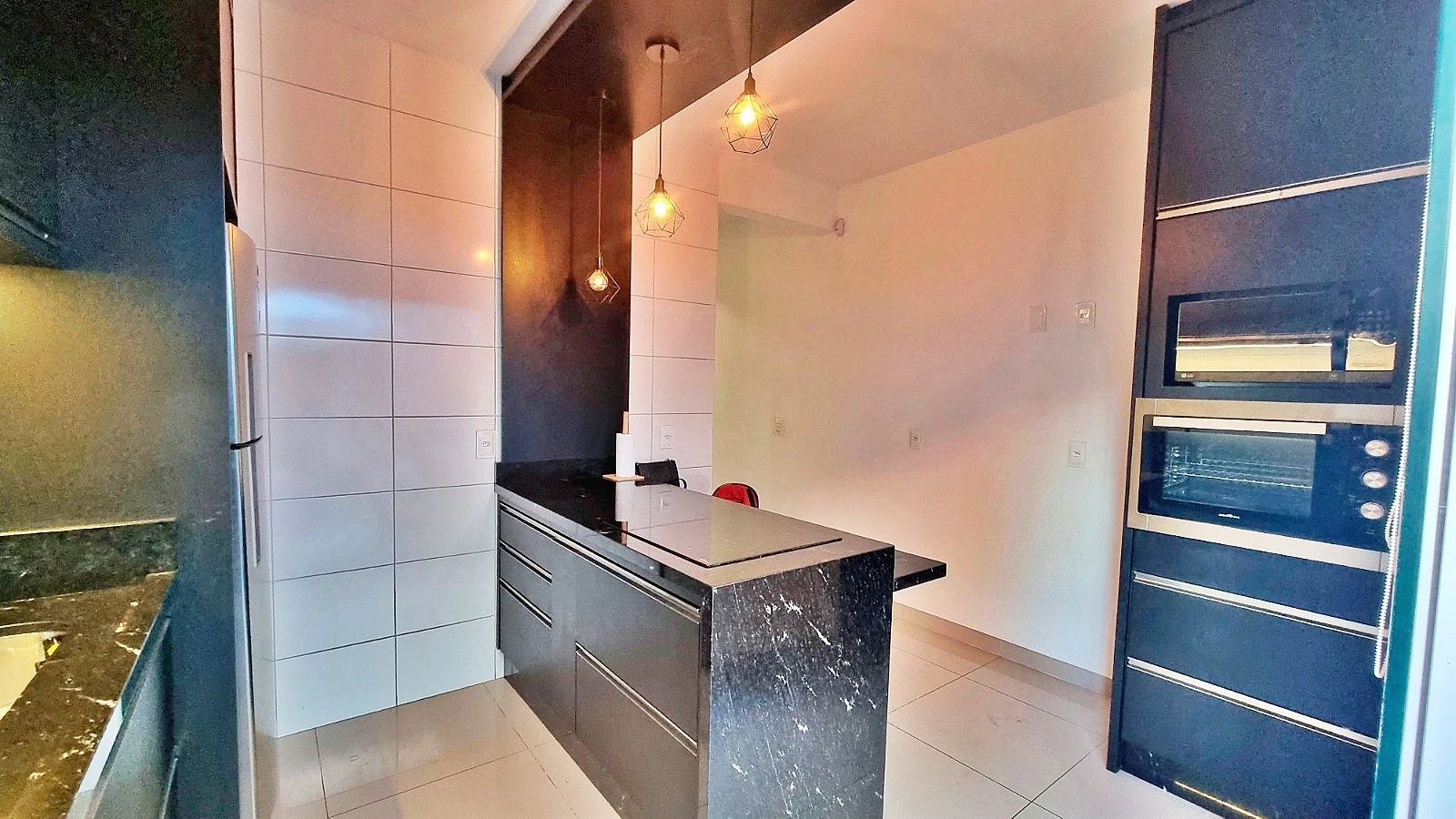 Sobrado geminado em Potecas, São José