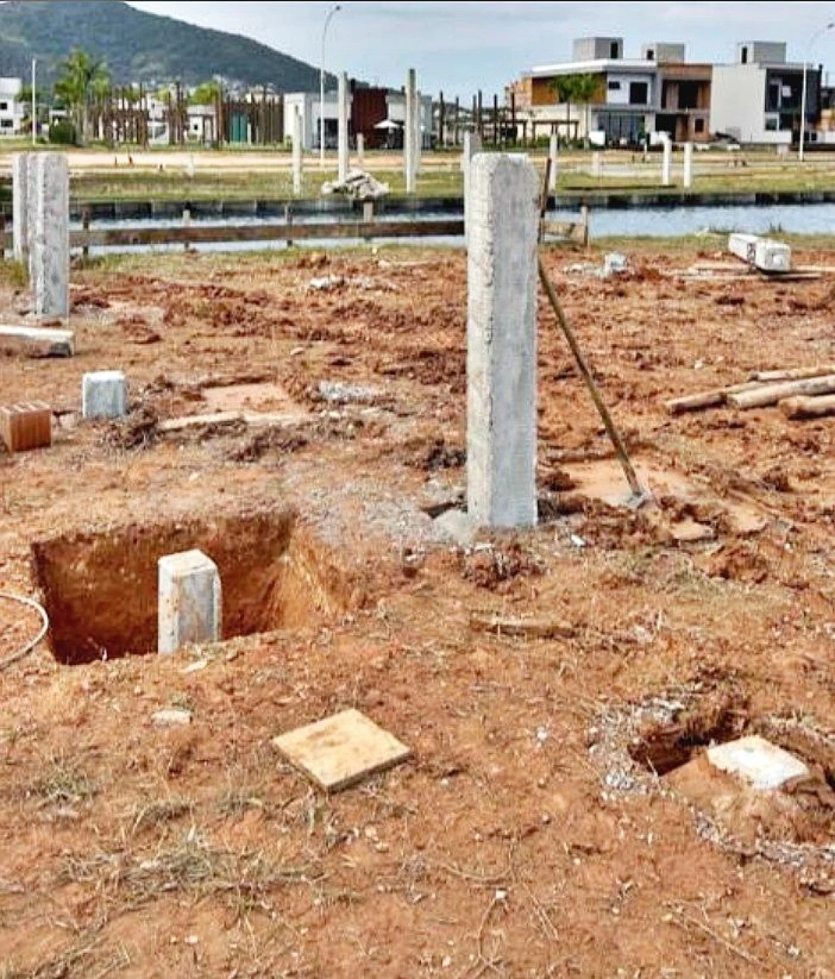 Casa com 3 Dormitórios (Suíte), Fundos para o Lago - Bairro Deltaville - Biguaçu/SC - Foto 14