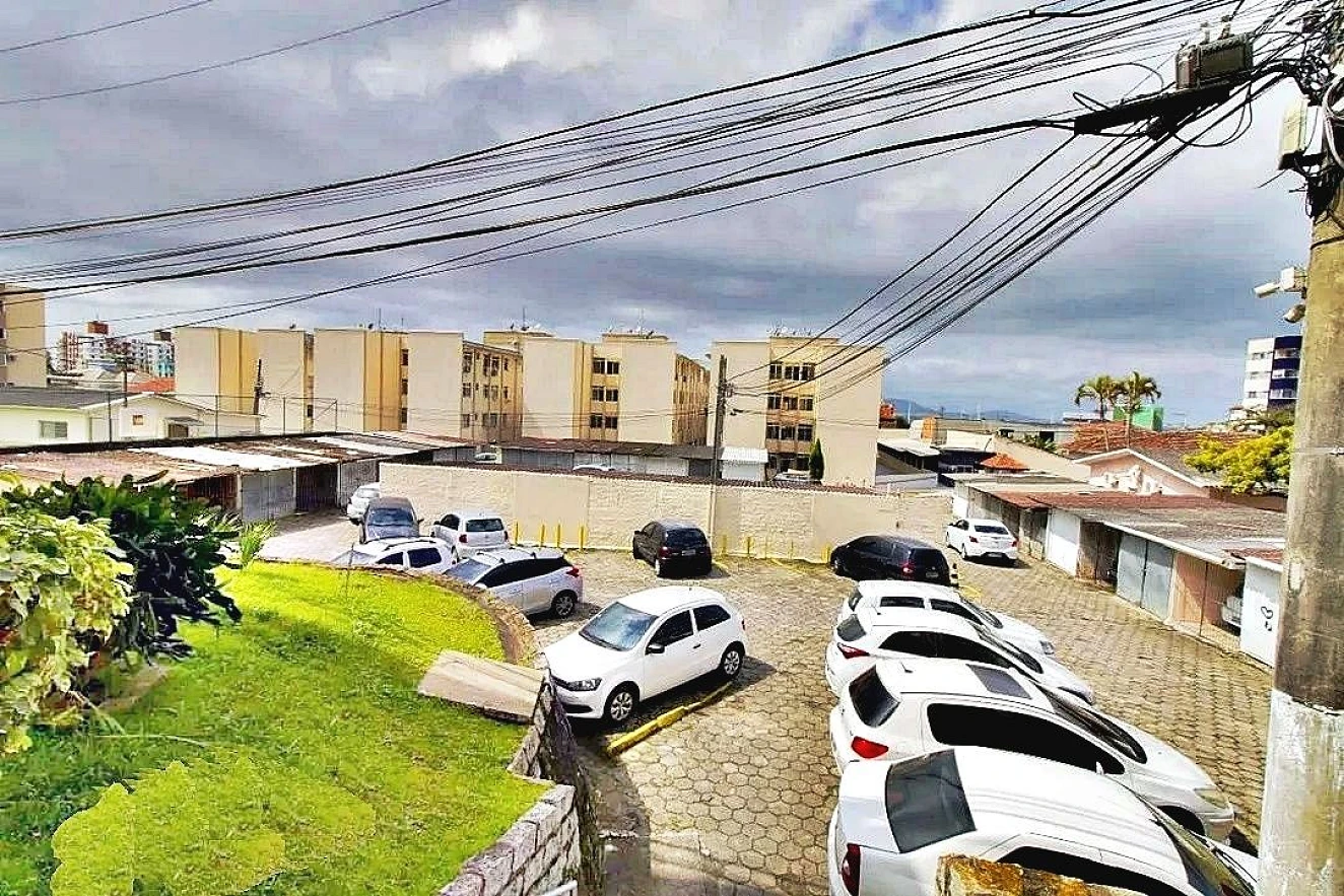 Apartamento com 2 Dormitórios , Próximo Hospital Regional-  Praia Comprida - São José/SC - Foto 33