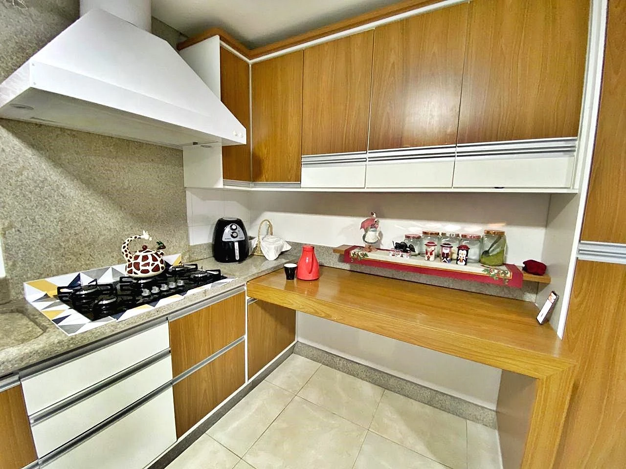 Casa 3 Quartos com 2 Suítes e 240m² - Forquilhas - Foto 10