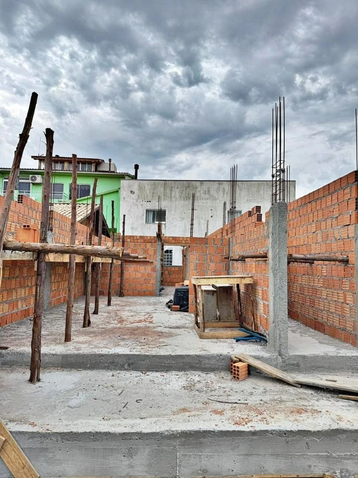Apto 2 Quartos, 1 Suíte, 2 Vagas - Pinheira - Foto 11