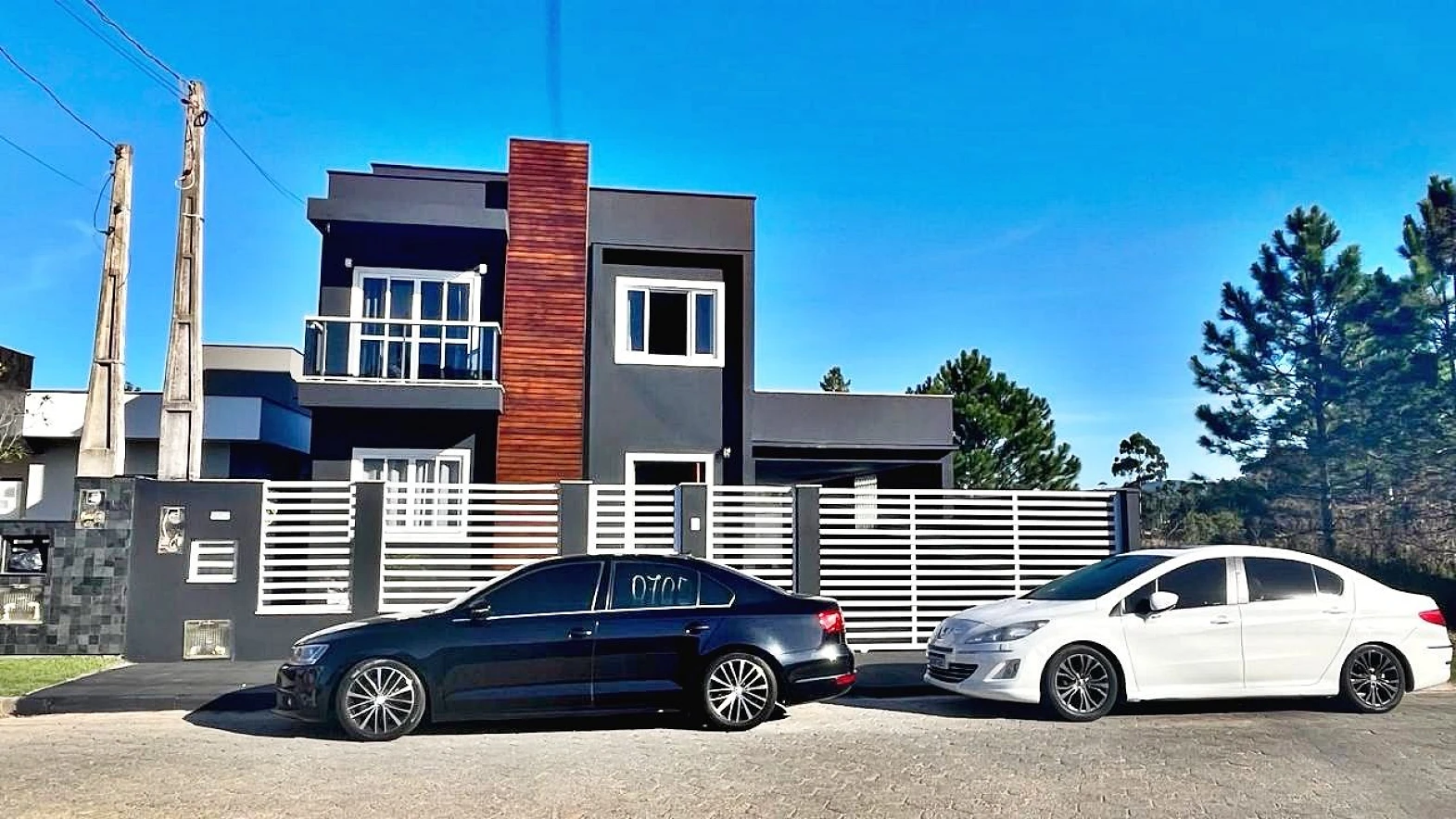 Casa 3 Quartos, 1 Suíte, 3 Vagas - Governador Celso Ramos