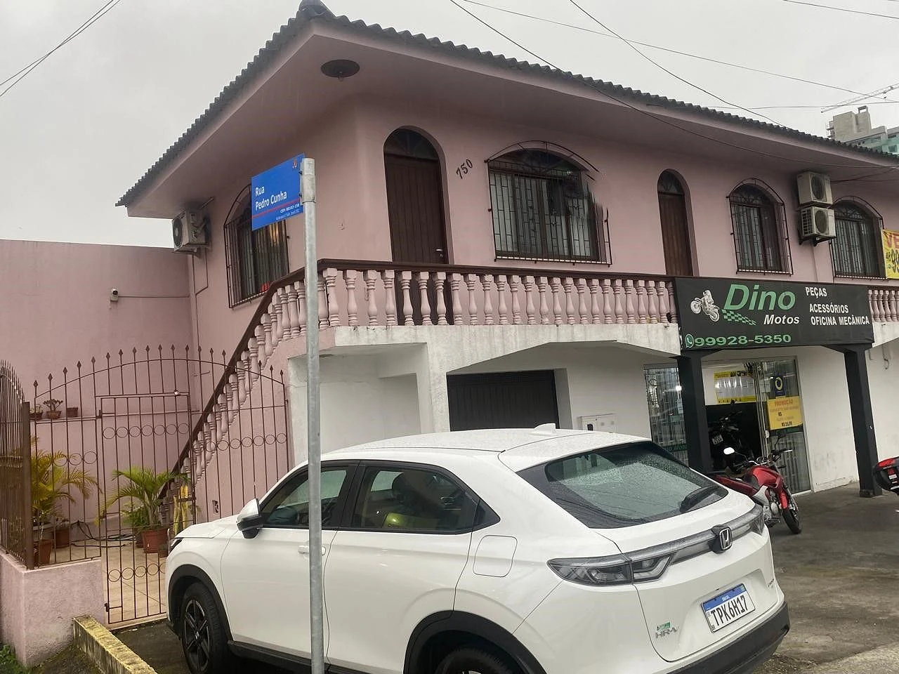 Prédio em Kobrasol, São José