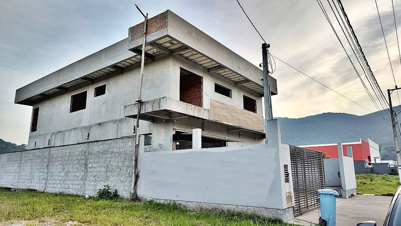 Casa e Galpão 2 Quartos, 1 Suíte e 3 Vagas - Forquilhas - Foto 12