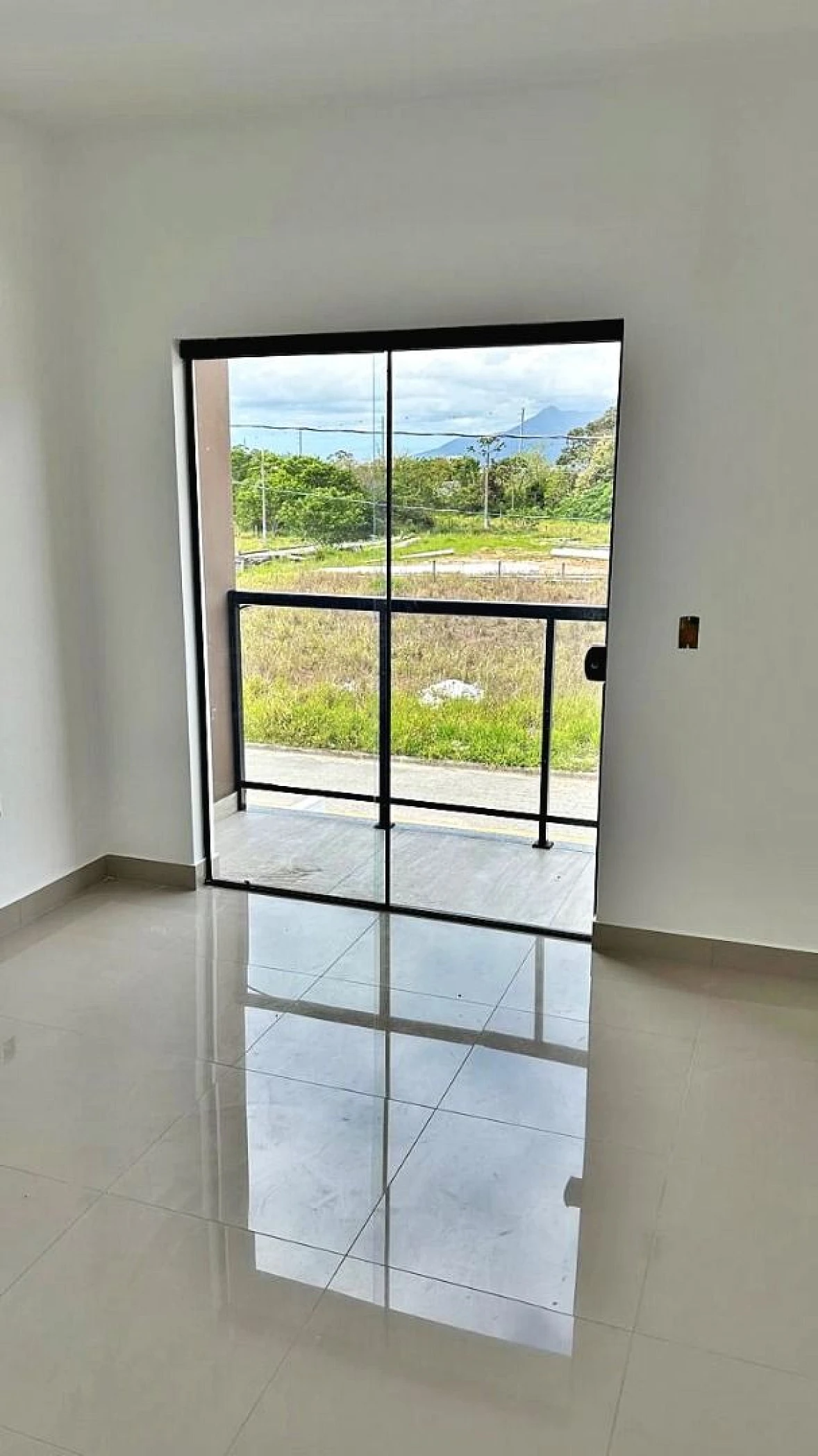 Sobrado 3 Quartos, 1 Suítes, 2 Vagas - Sertão do Maruim - Foto 12