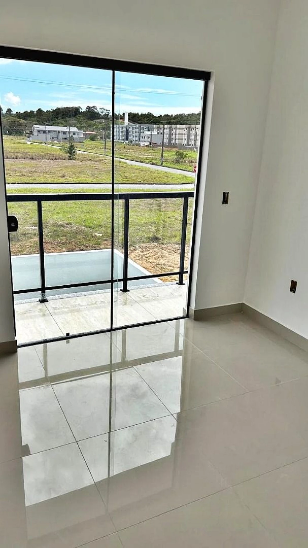 Sobrado 3 Quartos, 1 Suítes, 2 Vagas - Sertão do Maruim - Foto 13