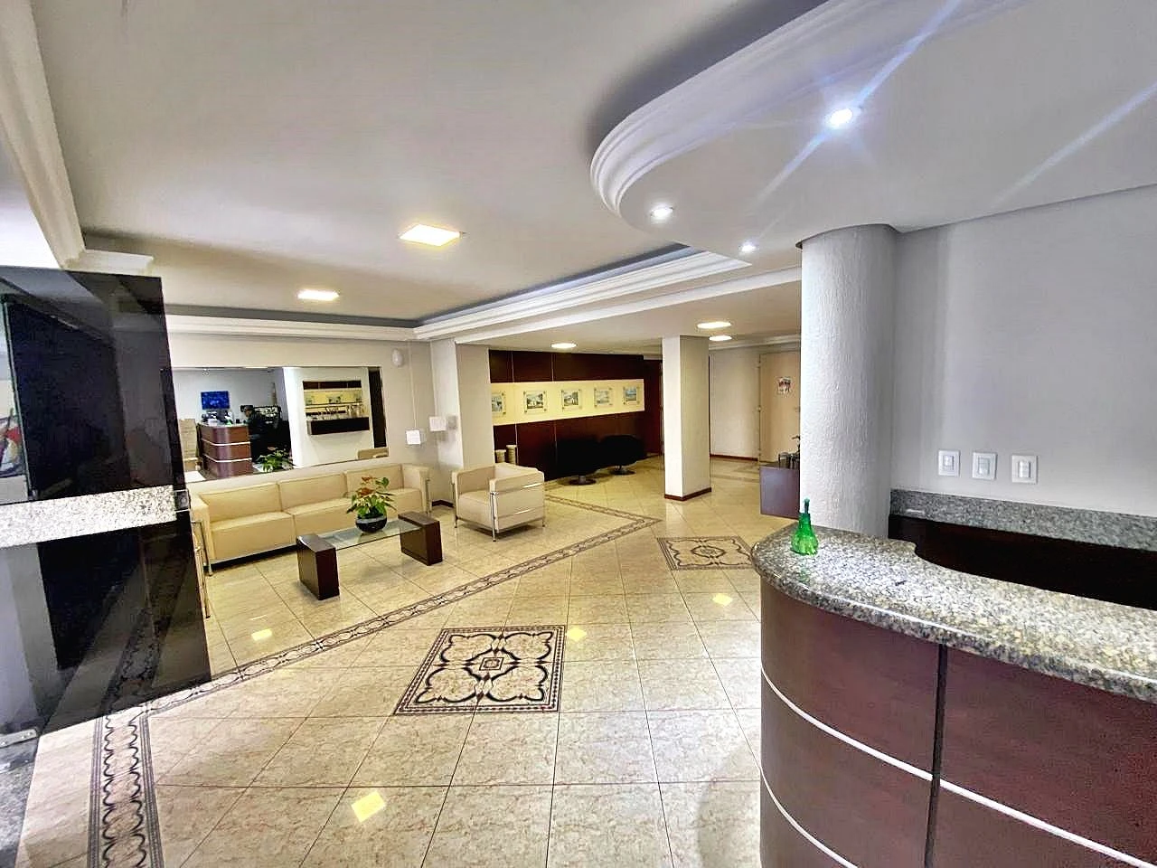Apartamento com 3 Dorms com Suíte e 02 Vagas - Campinas - São José/SC - Foto 7