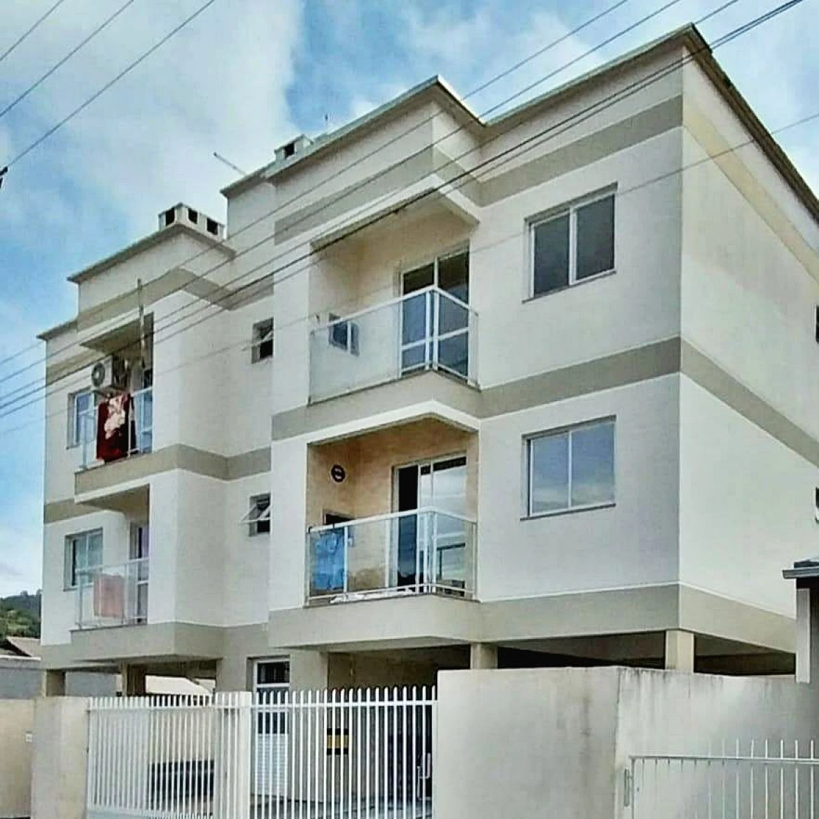 Apto 2 Quartos, Sacada, 3 Vagas - São Sebastião