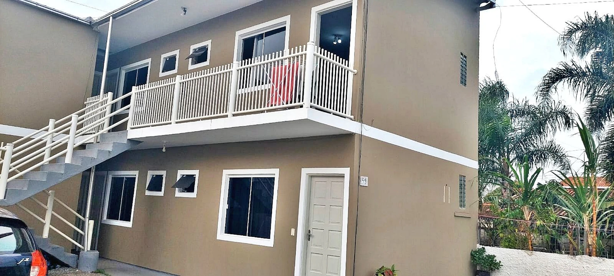 Prédio em Caminho Novo, Palhoça