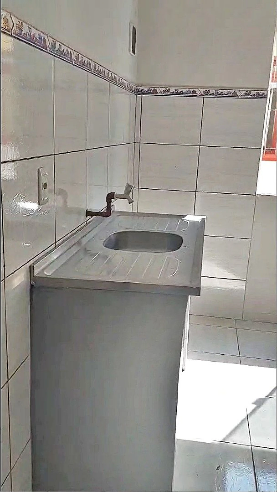 Prédio Residencial - 8 Quartos, 5 Vagas - Caminho Novo - Foto 7