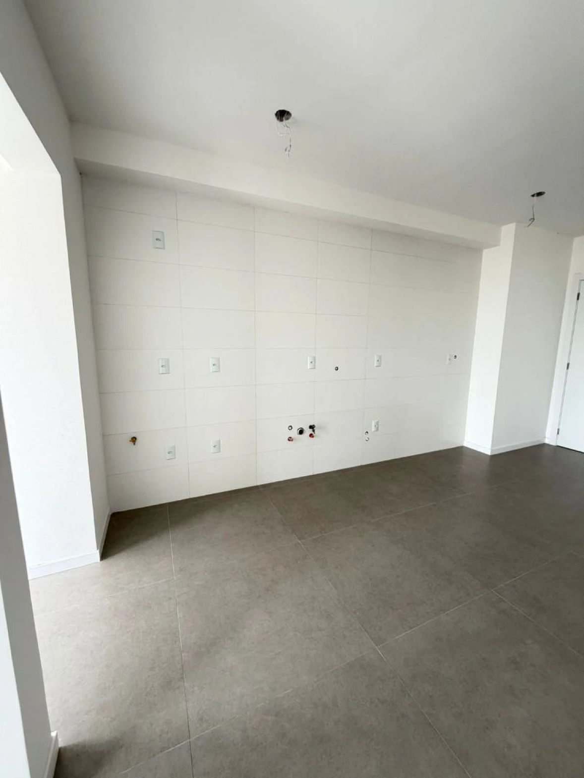 Apartamento Novo, Próximo ao Mar, 3 Dormitórios, 1 Suíte, Garagem, Residencial Porto de Bremen, Praia de Fora, Palhoça/SC - Foto 13