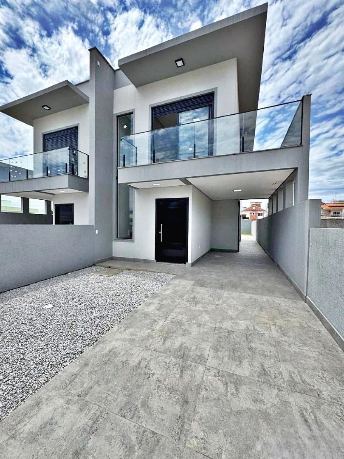 Sobrado geminado em Ipiranga, São José