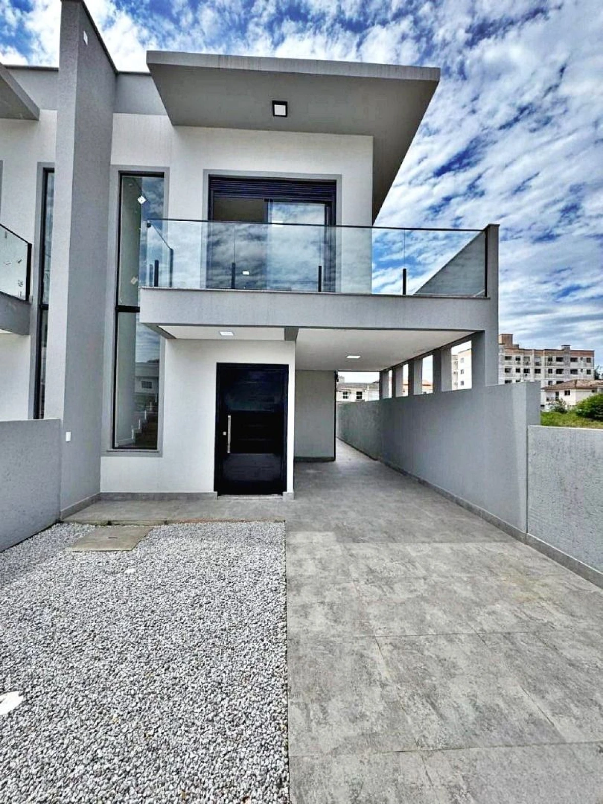 Sobrado geminado em Ipiranga, São José