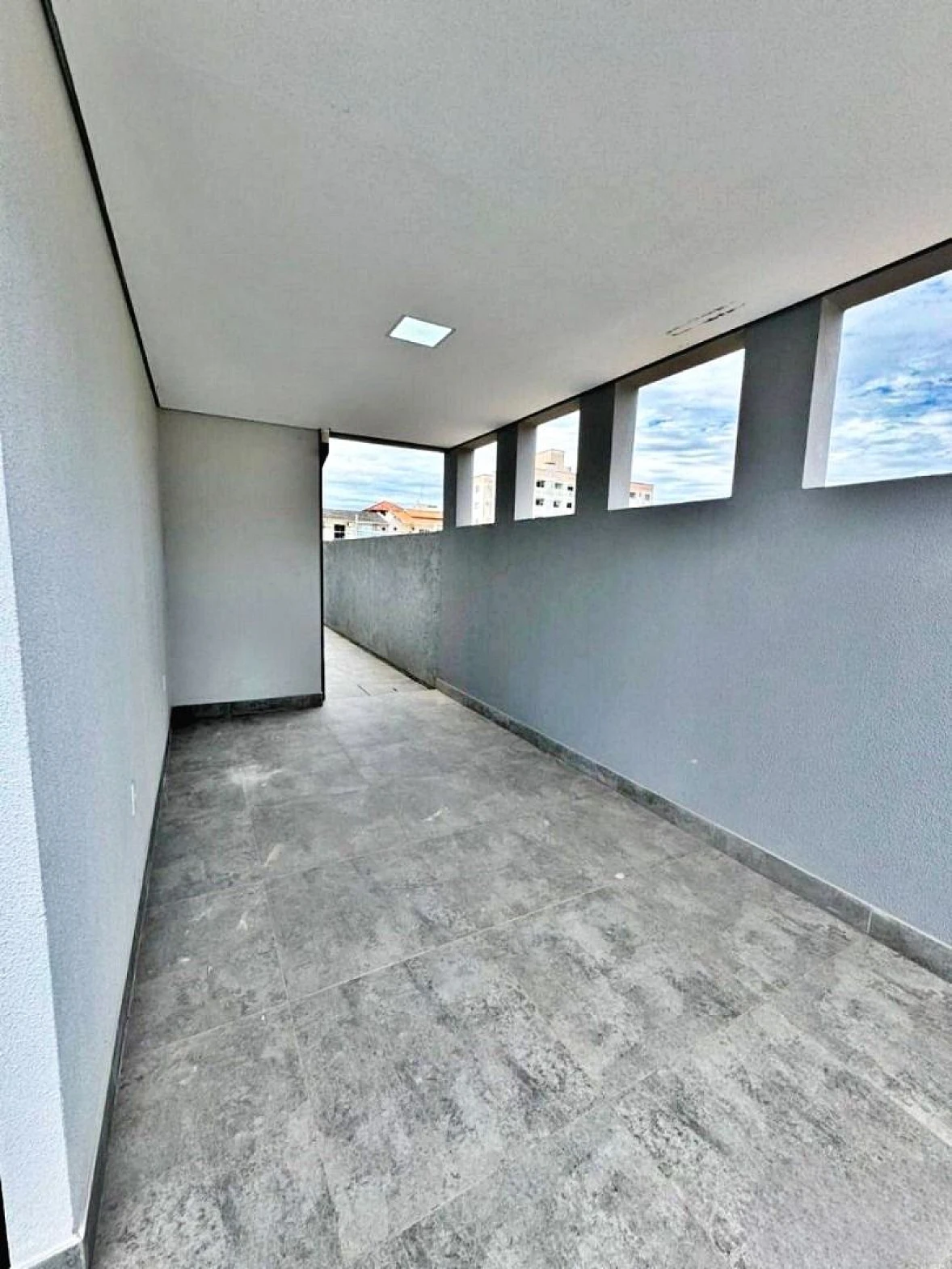 Sobrado geminado em Ipiranga, São José