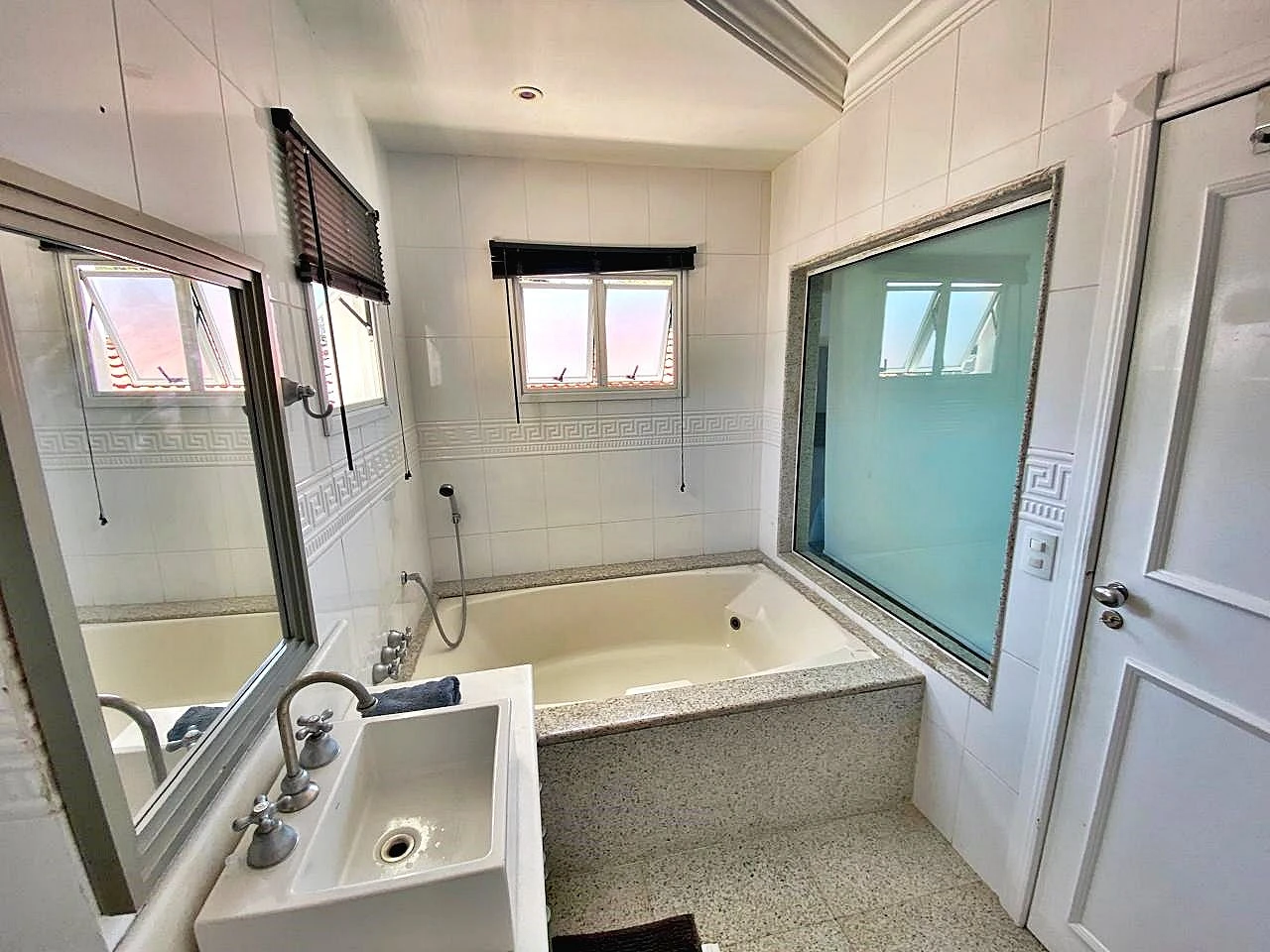Casa Alto Padrão 03 Suítes com 210 m² - Fazenda Santo Antônio - São José/SC - Foto 25