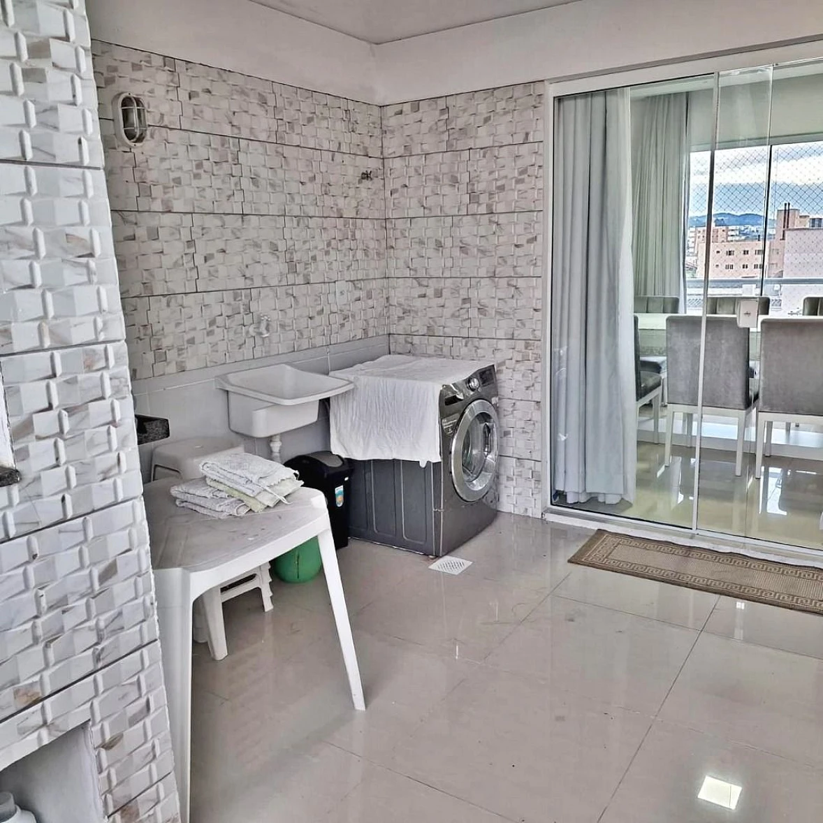 Apartamento em Ponte do Imaruim, Palhoça