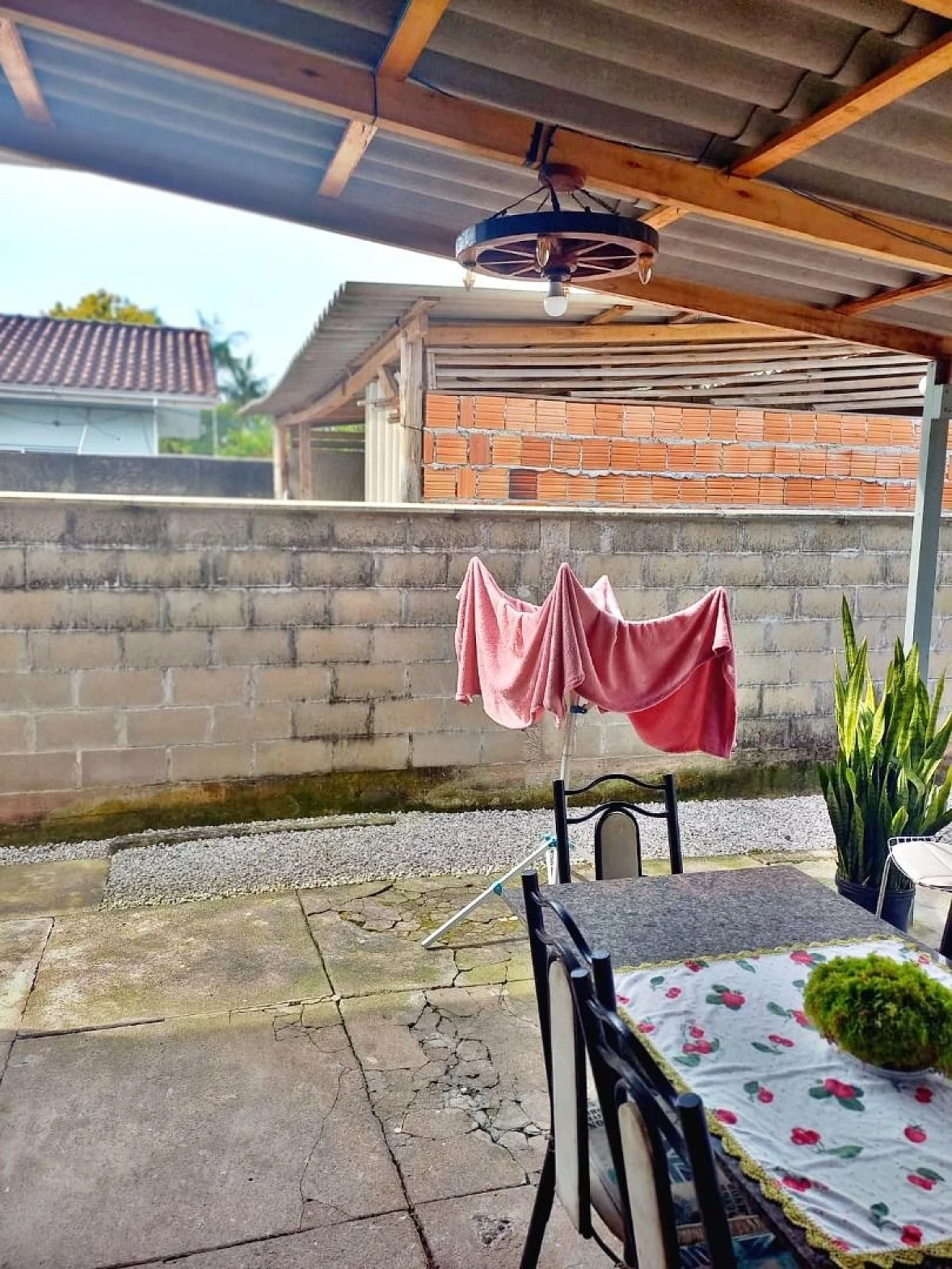 Casa 2 Quartos, 2 Vagas - Fundos - Foto 8
