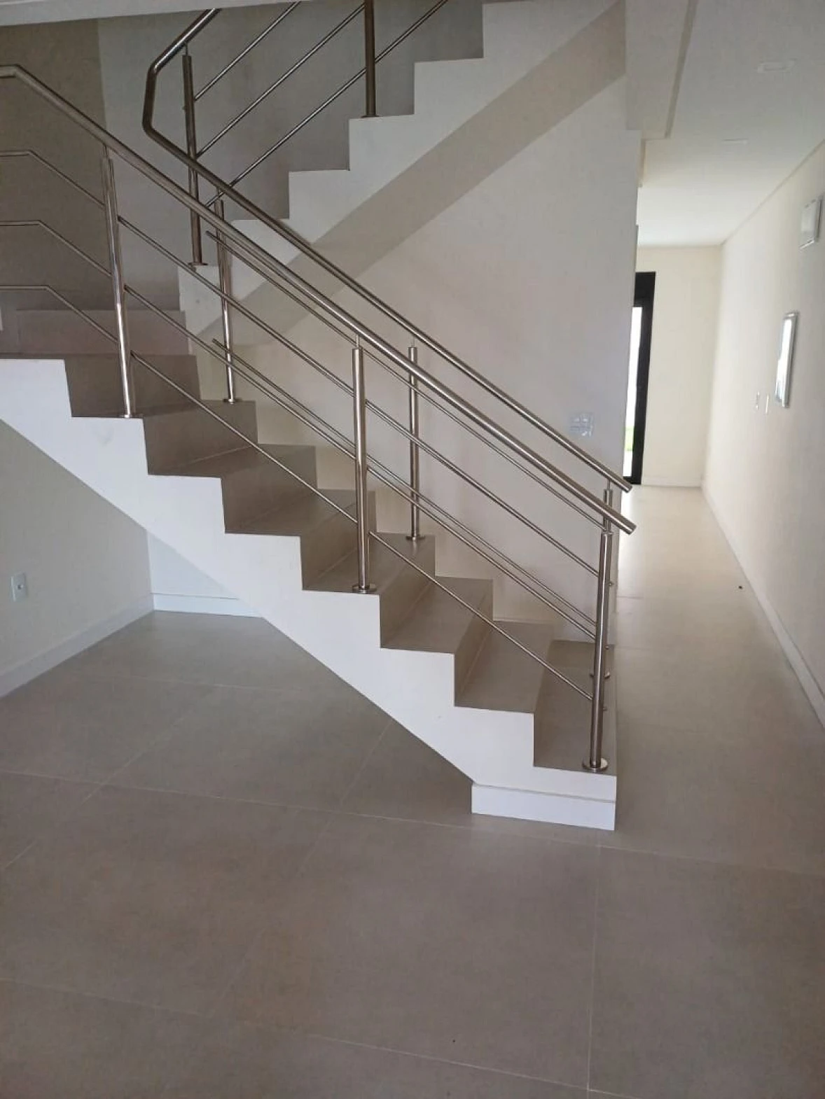 Sobrado com 3 Dorms com Suíte - Ipiranga - São José/SC - Foto 11