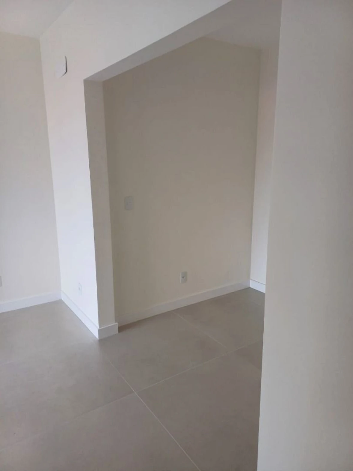 Sobrado com 3 Dorms com Suíte - Ipiranga - São José/SC - Foto 6