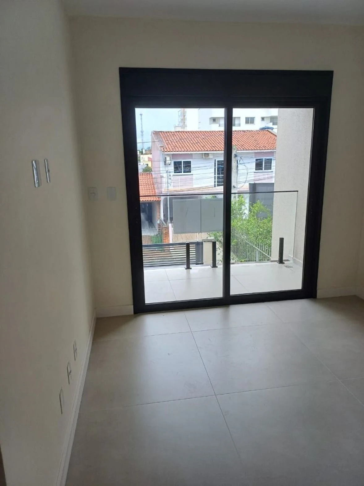 Sobrado com 3 Dorms com Suíte - Ipiranga - São José/SC - Foto 8