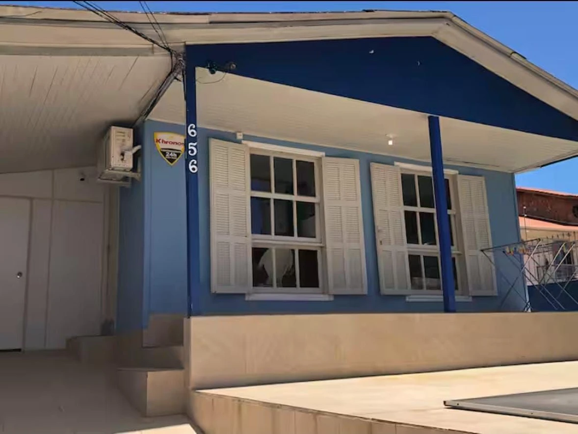 Casa com 4 Dormitórios à Venda - Ipiranga - São José/SC