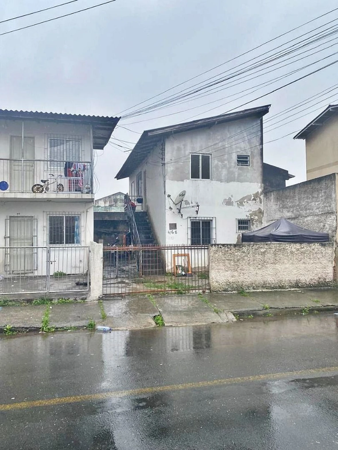 Prédio em Flor de Napolis, São José