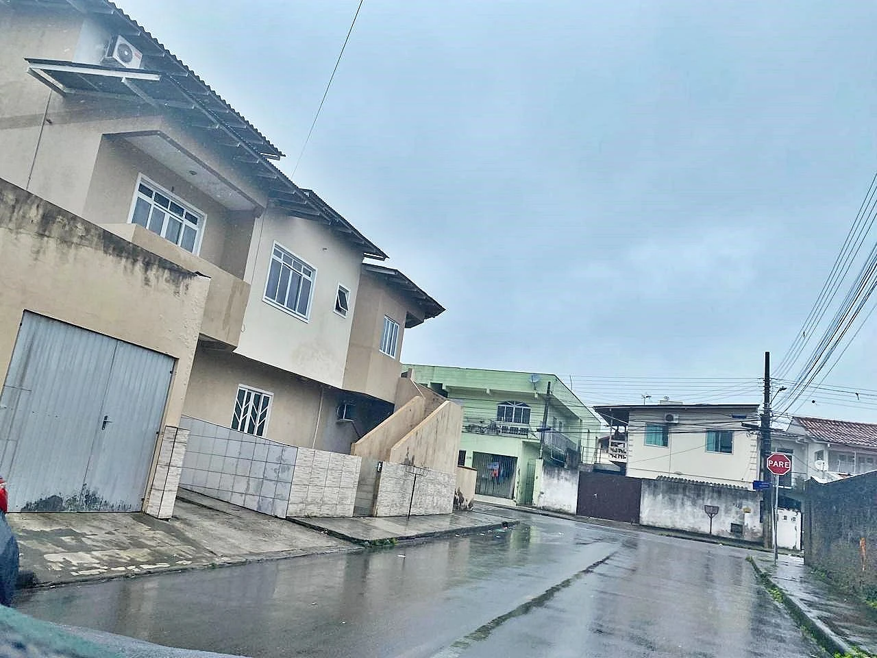 Prédio em Flor de Napolis, São José