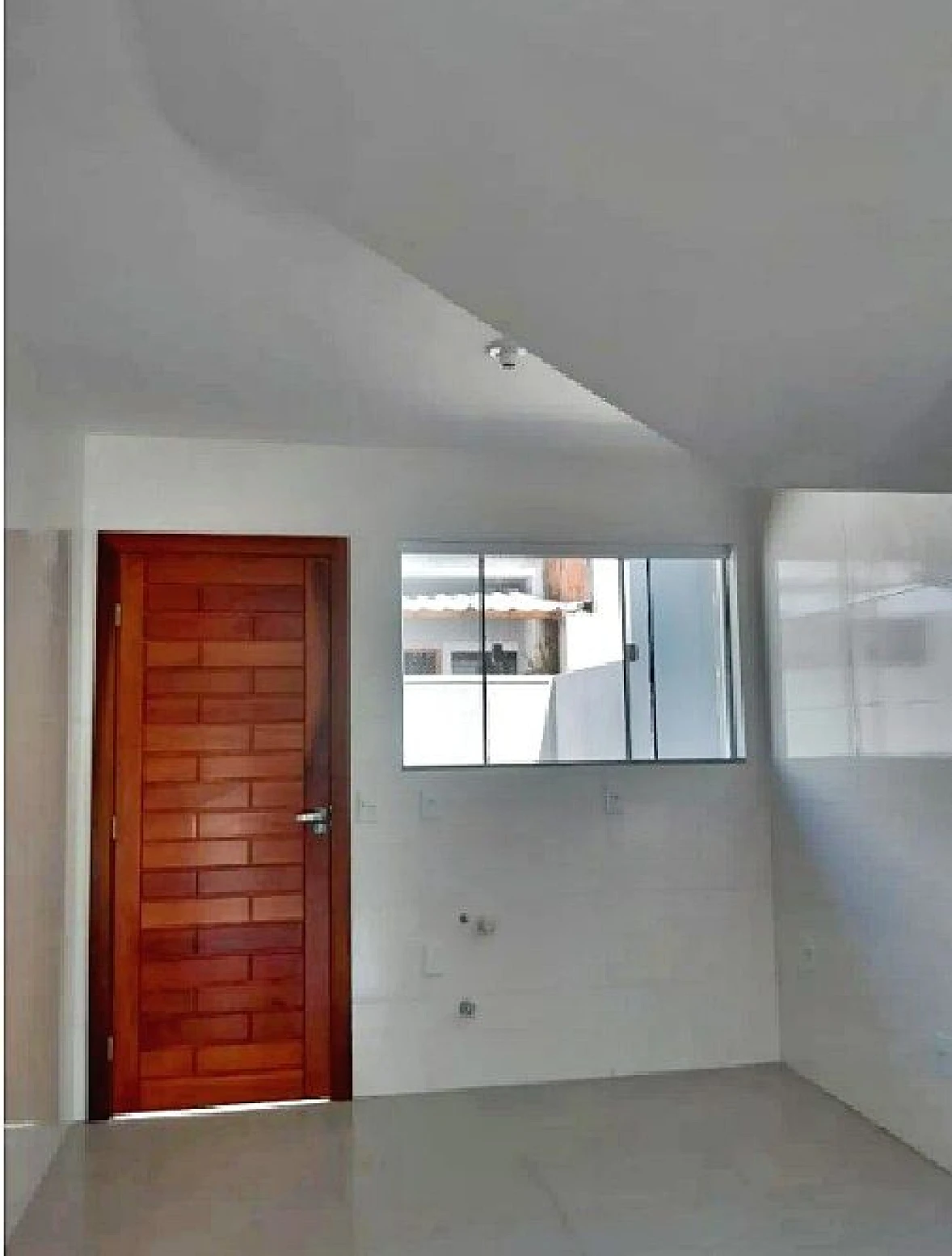 Sobrado geminado em Alto Forquilhas, São José