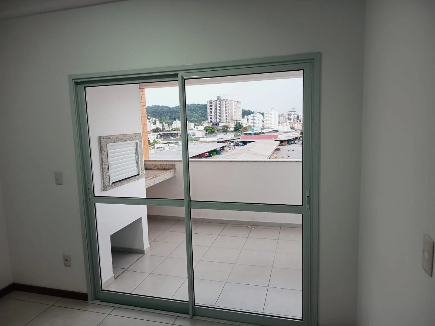 Apartamento em Barreiros, São José