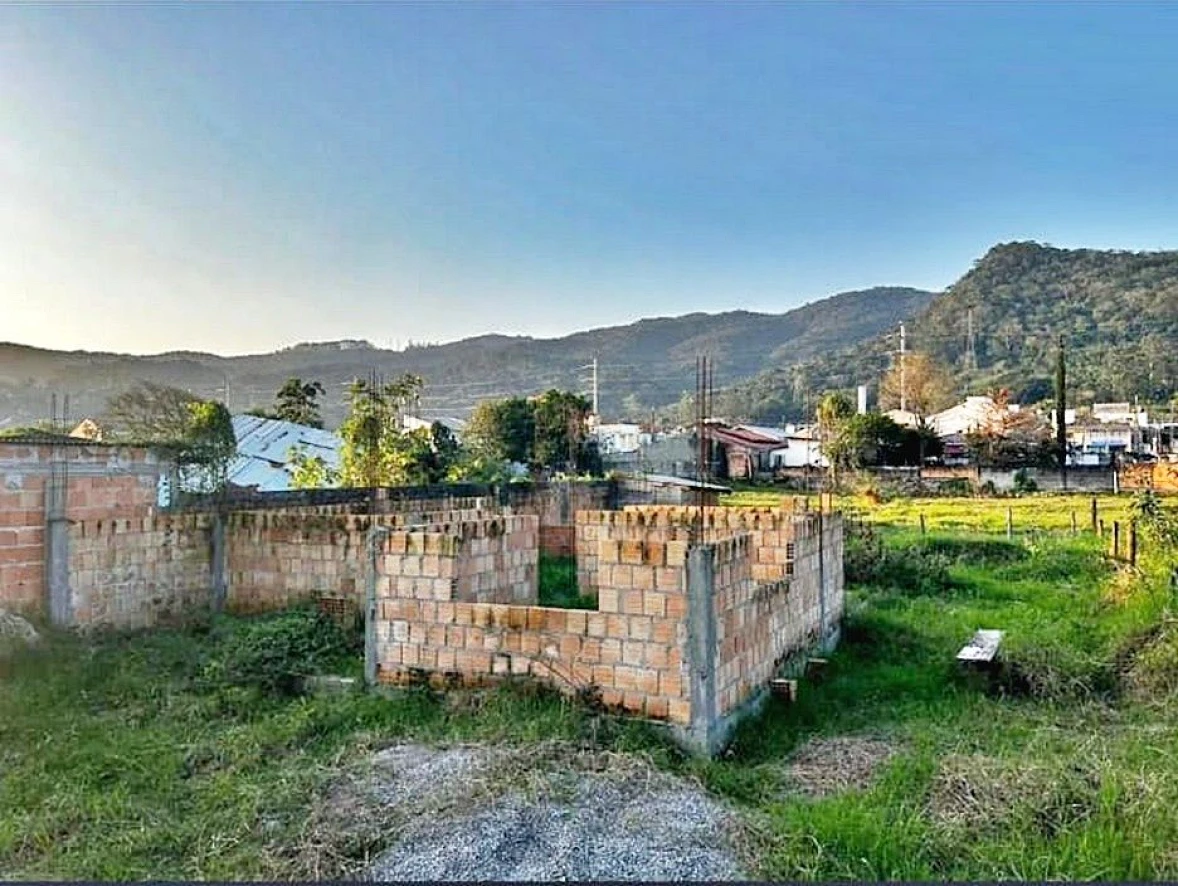 Terreno 360m² Estrutura com Casa - São Sebstião - Foto 7