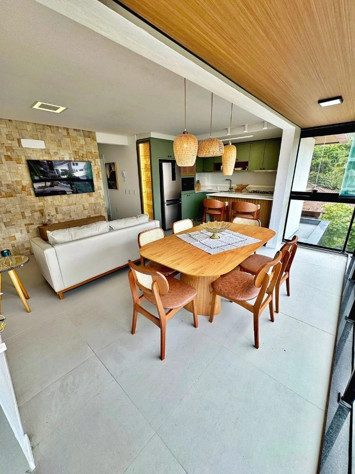 Apto 3 Quartos, 1 Suíte, 1 Vaga - Gov. Celso Ramos