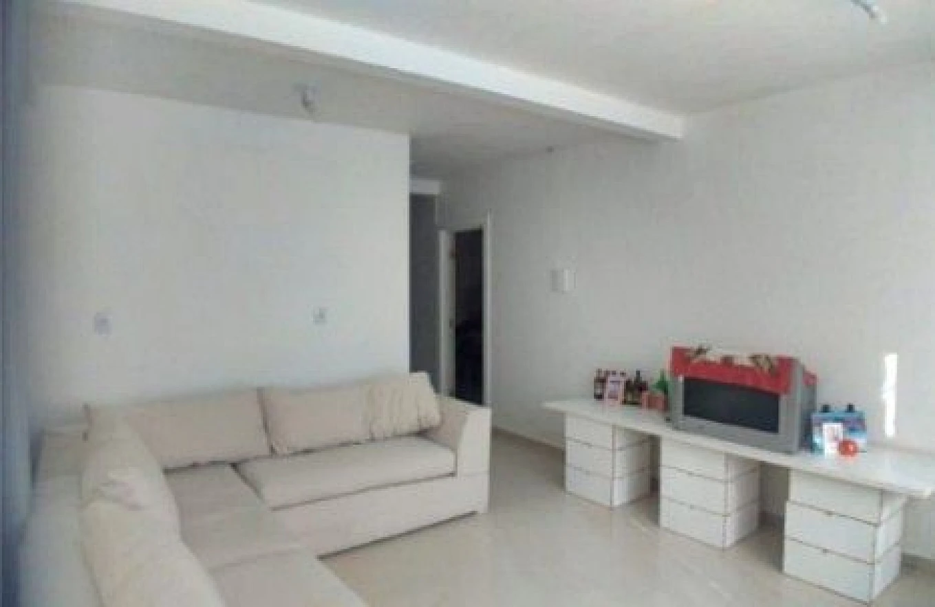 Sobrado geminado em Forquilhas, São José