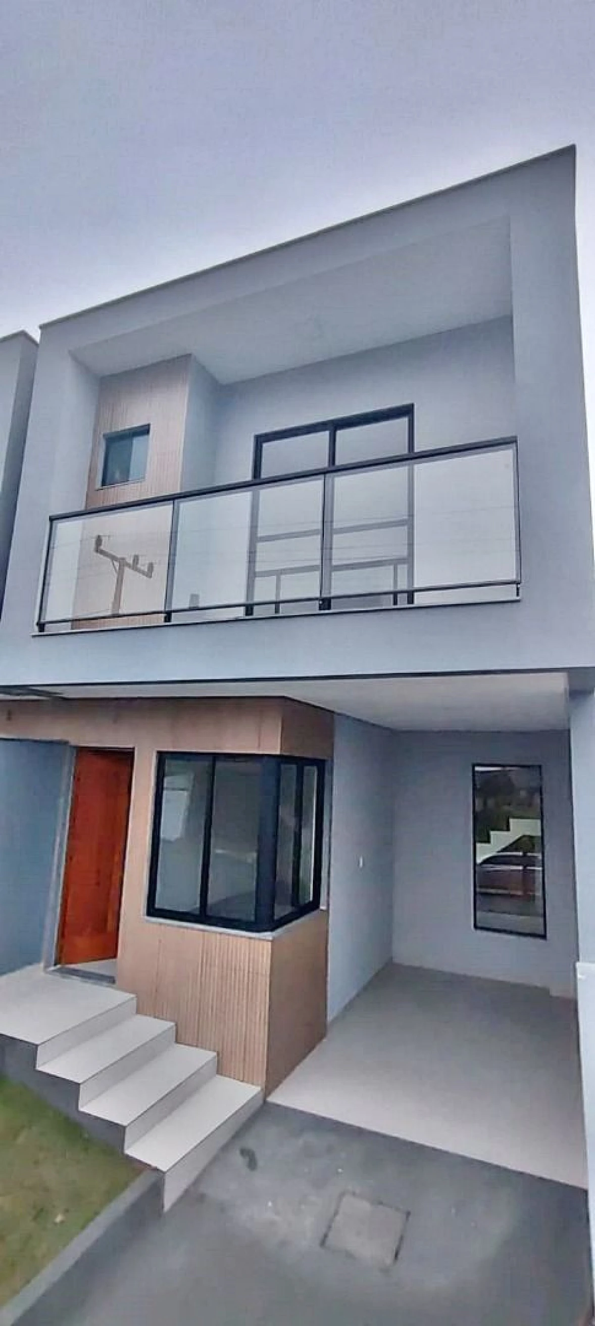 Sobrado geminado em Loteamento Jardins, Palhoça