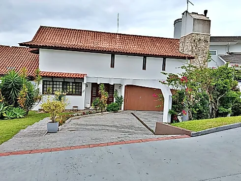 Casa em Bosque das Mansões, São José