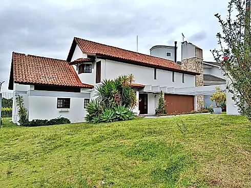 Casa em Bosque das Mansões, São José