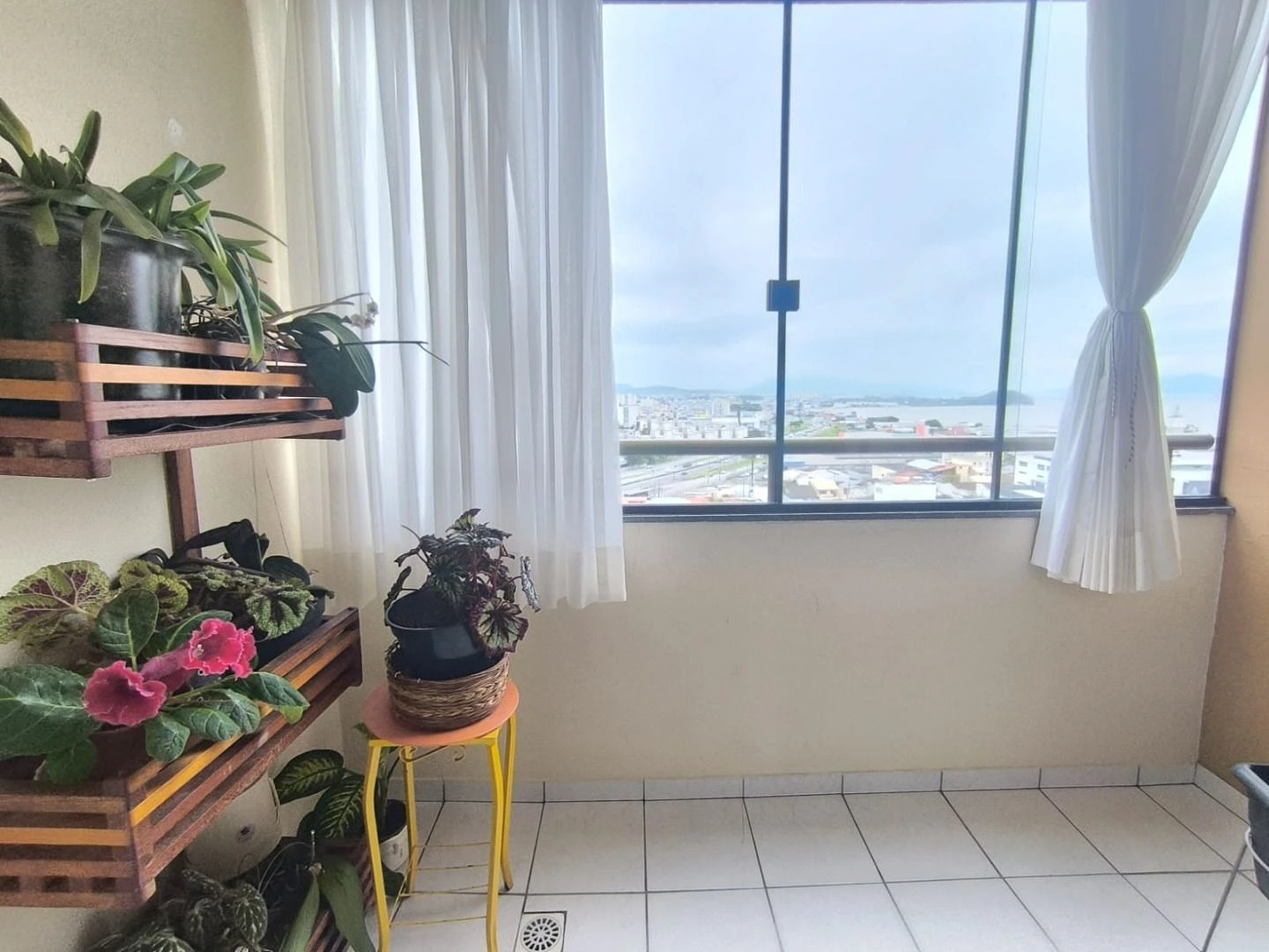 Oportunidade com Vista Mar Definitiva!  Apartamento 02 Dorms com Suíte e 87 m² Barreiros - São José/SC - Foto 21