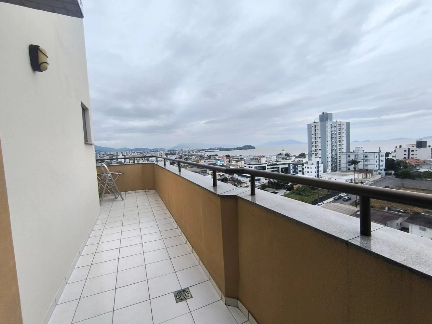 Oportunidade com Vista Mar Definitiva!  Apartamento 02 Dorms com Suíte e 87 m² Barreiros - São José/SC - Foto 29
