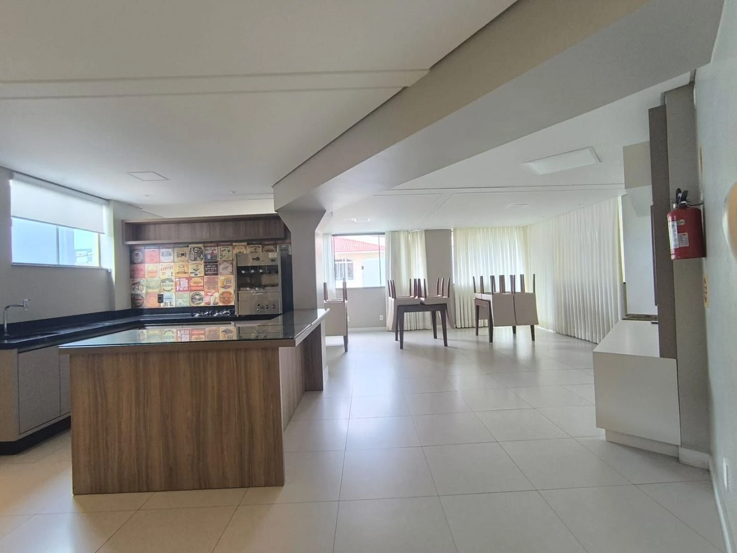Oportunidade com Vista Mar Definitiva!  Apartamento 02 Dorms com Suíte e 87 m² Barreiros - São José/SC - Foto 8