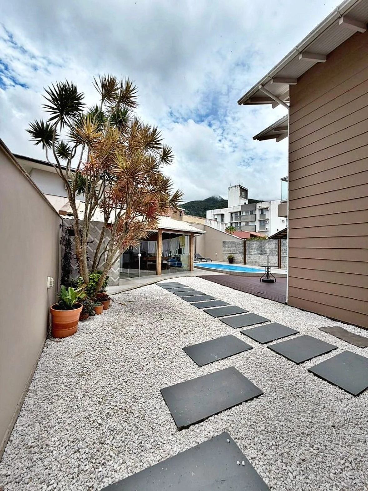Casa, 4 Dormitórios, 2 Suítes, 50 Metros do Mar, Bairro Praia de Fora, Palhoça/SC - Foto 7