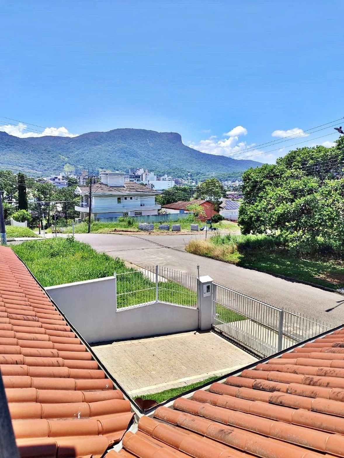 Casa com 3 Dormitórios para Alugar, 250 m² - Cidade Universitária Pedra Branca - Palhoça/SC - Foto 13