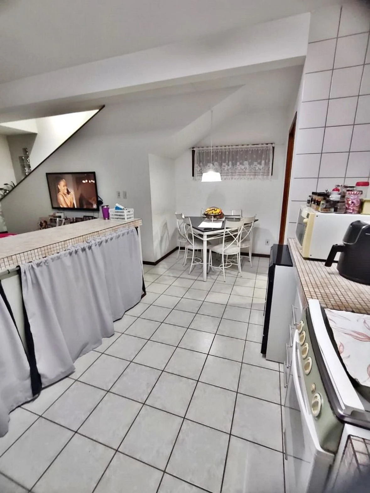 Casa com 3 Dormitórios para Alugar, 250 m² - Cidade Universitária Pedra Branca - Palhoça/SC - Foto 22