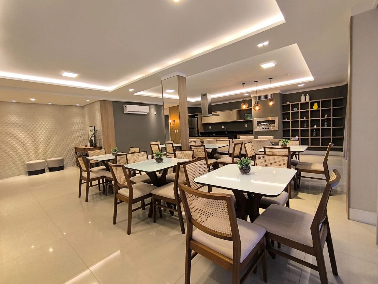 Apartamento com 2 Dormitórios com Suíte e Vaga - Estreito, Florianópolis/SC - Foto 44